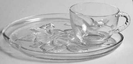 Apple Snack Plate & Cup Set