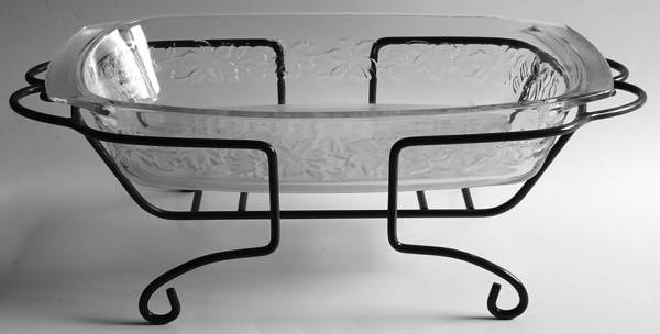 Fantasia 15" Rectangular Baker & Metal Holder