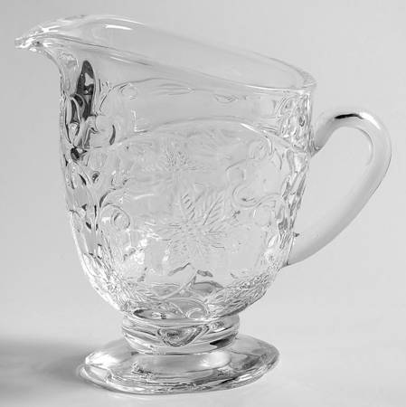 Fantasia Footed Creamer