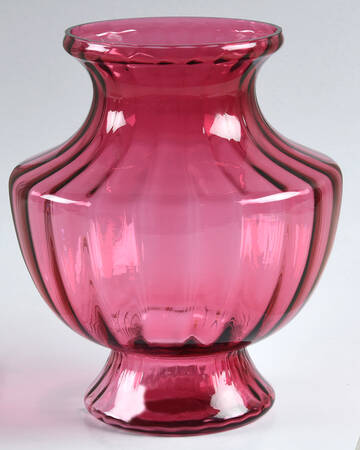 Cranberry 8" Flower Vase