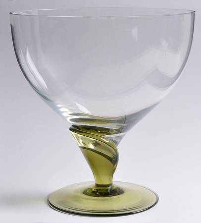 Papyrus 9" Footed Bowl