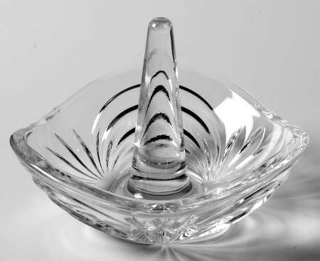 Aurea Ring Holder by Royal Crystal Rock