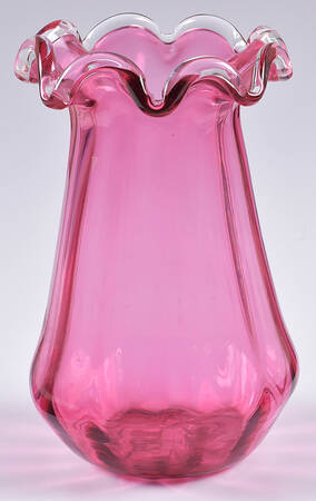 Giftware 9" Flower Vase by Reikes Chalet Glass