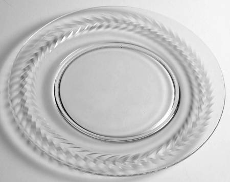 Laurel (Round Base) Luncheon Plate