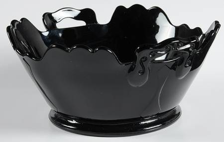 Mt. Pleasant Black (Black Amethyst) 8" Handled Bowl