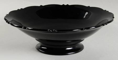 Mt. Pleasant Black (Black Amethyst) 9" Scalloped Bowl