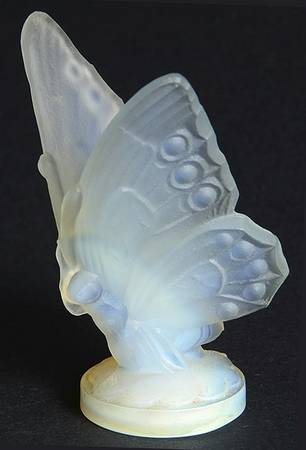 Animals & Figurines #B47 Large Wings Open Butterfly