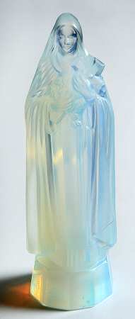 Animals & Figurines #R135 Sainte Theresa Madonna