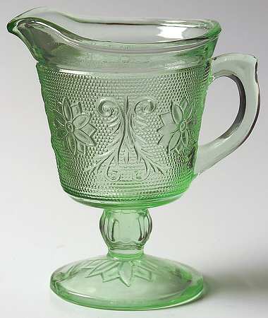 Sandwich Light Green (Chantilly Green) Footed Creamer