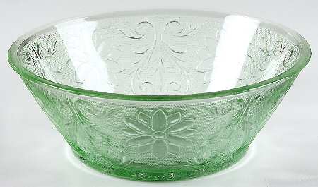 Sandwich Light Green (Chantilly Green) 8" Large Fruit Bowl