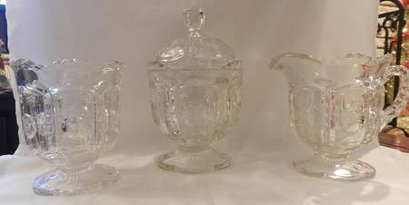 Frost Crystal Clear Sugar Bowl & Lid