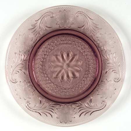Sandwich Plum Amethyst Luncheon Plate