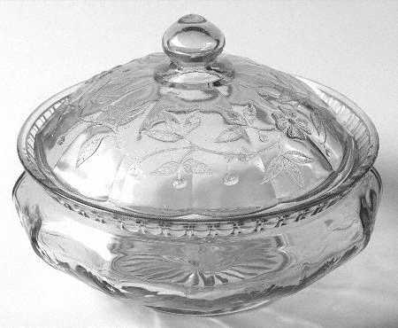 Panelled Apple Blossom Preserve & Lid