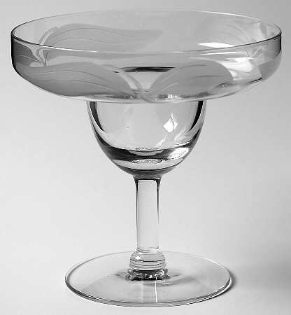 UNK462 Footed Cocktail