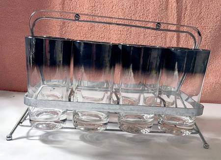 VIQ2 (Set of 8) Highball & Metal Holder by Vitreon