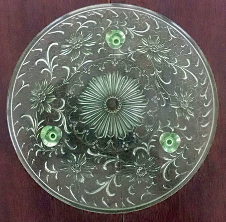 Shaggy Daisy Green by US Glass