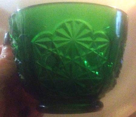 Daisy &amp; Button Green (Emerald) by Mosser (Ohio)