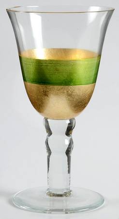 Radiant Green Wine Glass