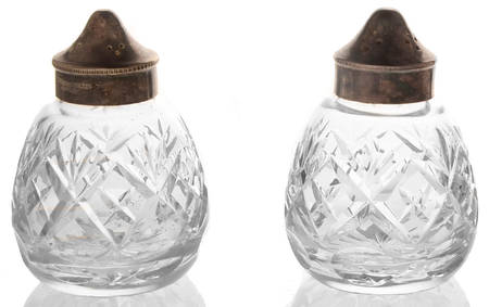 Georgian Shaker Set w/Metal Lids