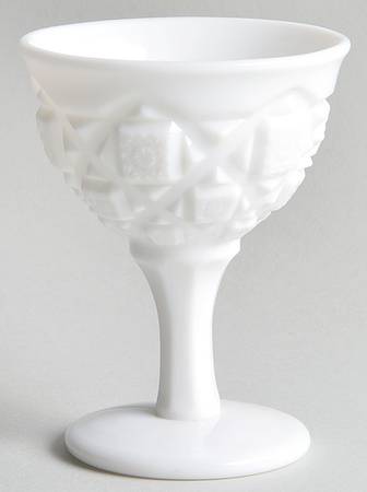 Old Quilt (Milk Glass) Liquor Cocktail