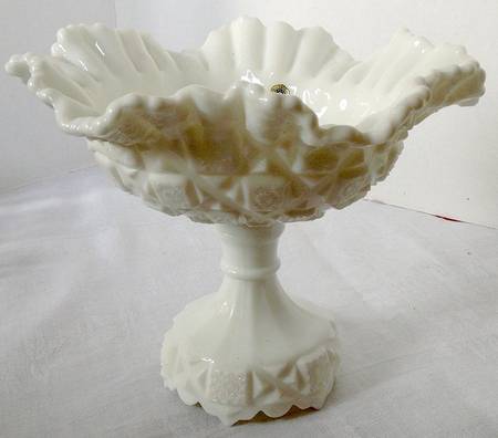 Old Quilt (Milk Glass) Ruffled Compote