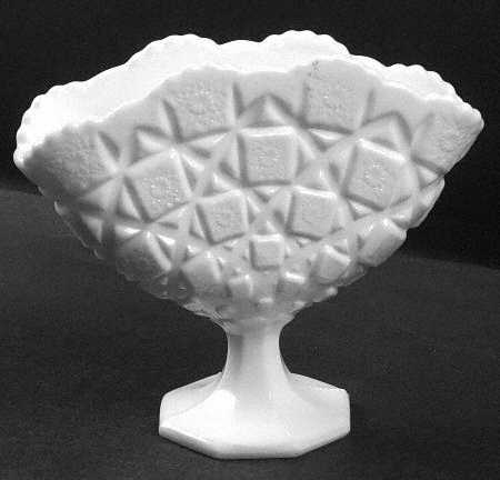 Old Quilt (Milk Glass) Fan Shape Vase