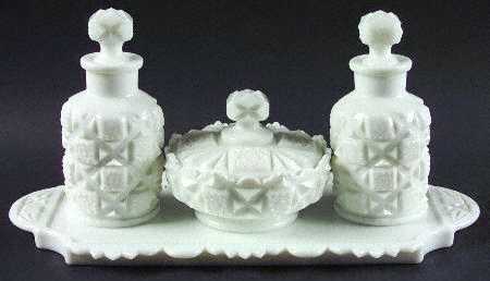 Old Quilt (Milk Glass) (7 Piece) Dresser Set