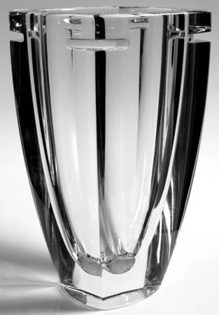 Metra 9" Straight Vase