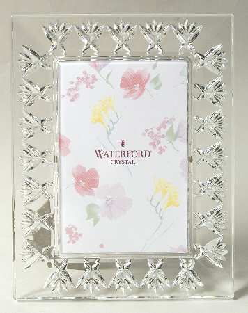 Picture Frames Frame-Holds 4" X 6" Photo