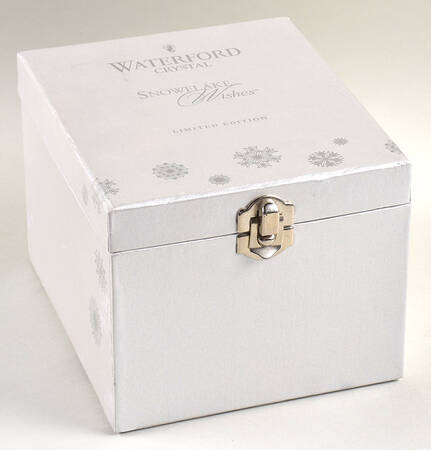 Snowflake Wishes Joy Double Old Fashioned Hinged Gift Box