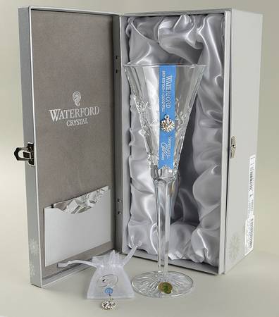 Snowflake Wishes (Boxed) Goodwill Fluted Champagne w/2 Charms