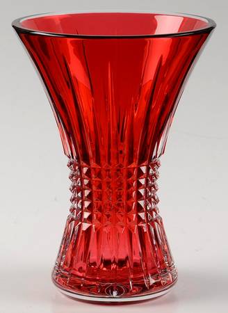Lismore Diamond 8" Flower Vase