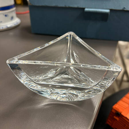 Giftware (Marquis Line) 4" Triangular Bowl