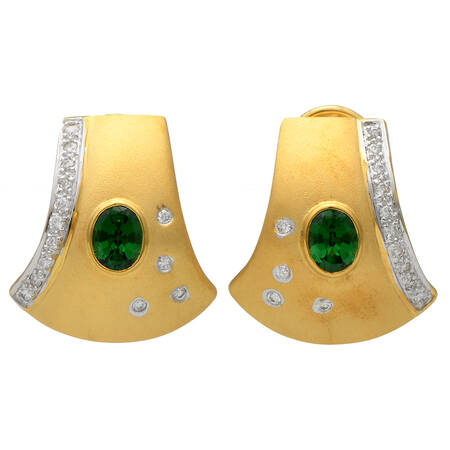 18KY Tsavorite Garnet(0.80) & Diamond(0.25) Earrings