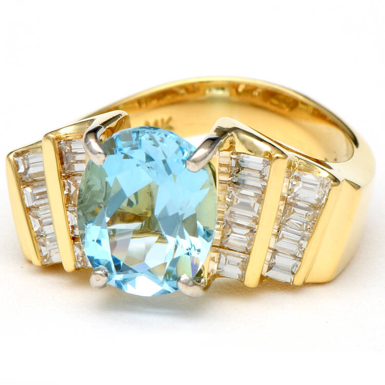 18KYW Aquamarine(2.50) & Diamond(0.66) Custom Ring