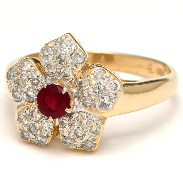 14KYW Ruby(0.22) & Diamond(0.50) Flower Ring