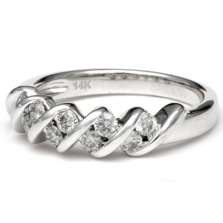 14KW Diamond (0.50) Band Ring