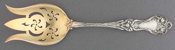 Majestic (Sterling, 1900, No Monograms) Oversize Solid Salad Servng Fork