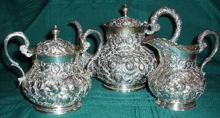 Repousse (Sterling, Hollowware) Sugar Bowl & Lid