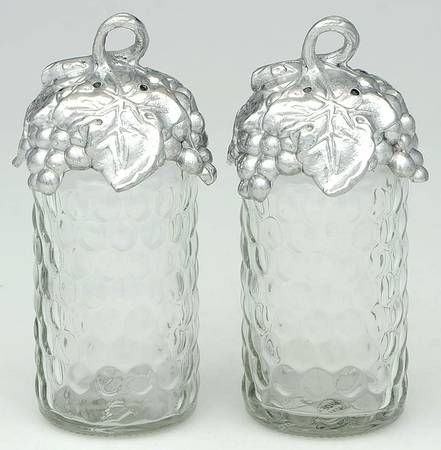 Grape (Aluminum, Hollowware) Salt and Pepper Set