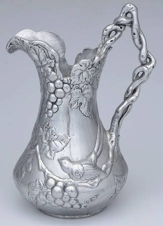 Grape (Aluminum, Hollowware) 64 Oz Water Pitcher