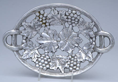 Grape (Aluminum, Hollowware) 12" Fruit Basket