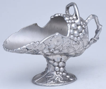 Grape (Aluminum, Hollowware) Sugar Scuttle