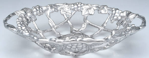 Grape (Aluminum, Hollowware) 14" Fruit Basket by Arthur Court