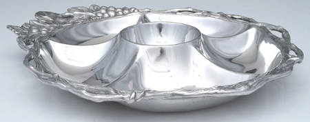 Grape (Aluminum, Hollowware) 6 Part Divided Round Tray by Arthur Court