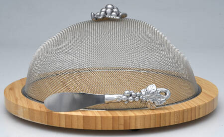 Grape (Aluminum, Hollowware) Wood Cheese Board & Mesh Dome with Spreader