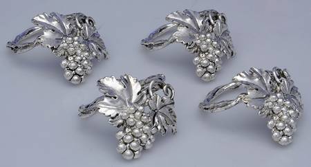 Grape (Aluminum, Hollowware) Napkin Ring - Set of 4