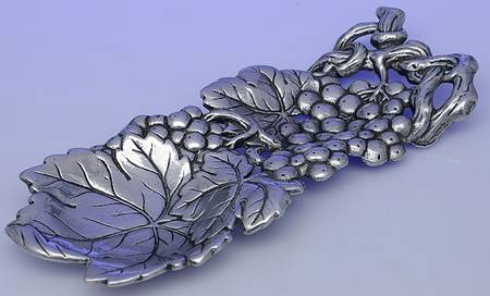 Grape (Aluminum, Hollowware) Spoon Rest (Holds 1 Spoon)