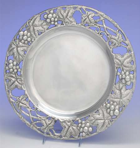 Grape (Aluminum, Hollowware) 14" Round Tray