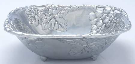 Grape (Aluminum, Hollowware) 9" Salad Serving Bowl
